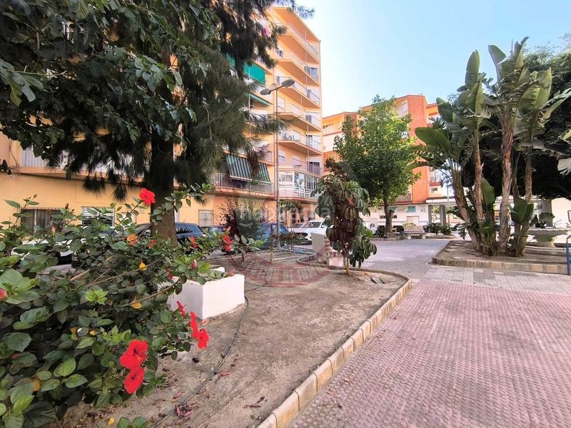 Foto c11ca6b1-36da-401a-a7ce-f5b17ef28cf4. Pis a Paseo Marítimo de Levante Torre del Mar