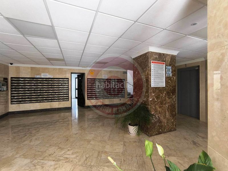 Foto 02b872d8-8e1d-4f24-b5d1-bb67273809bf. Apartament amb piscina a Trayamar Algarrobo