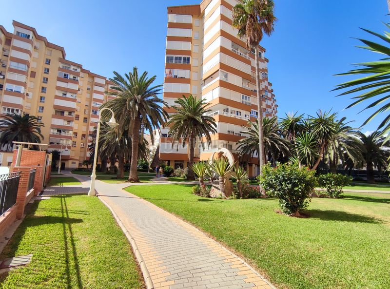 Foto 76872c70-9d89-4994-ada9-dbd9fd1295f0. Apartament amb piscina a Trayamar Algarrobo