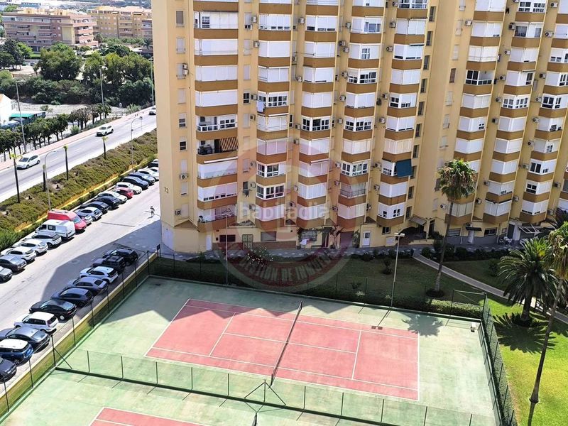Foto a93621fa-fd76-4503-a5c9-5fd6d64ec859. Apartament amb piscina a Trayamar Algarrobo