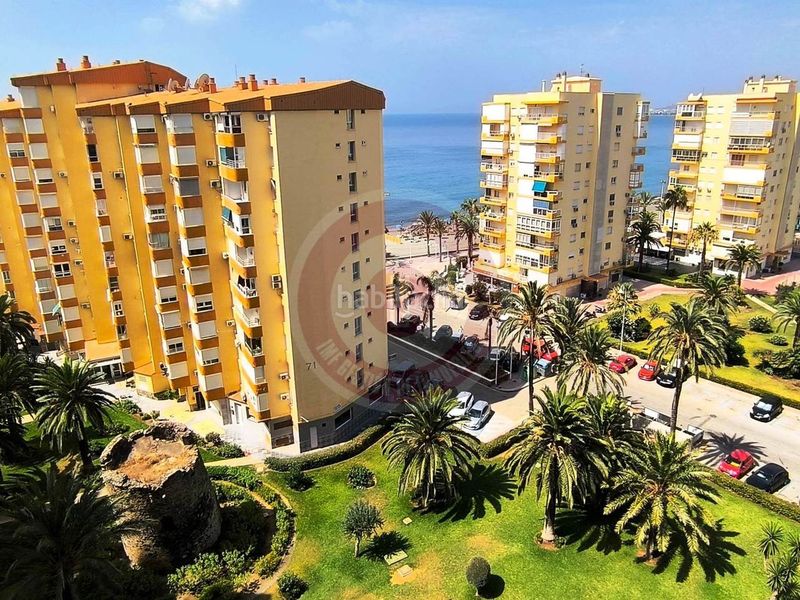 Foto ccf5d3e2-8788-425e-8dca-9de011bf0358. Apartament amb piscina a Trayamar Algarrobo