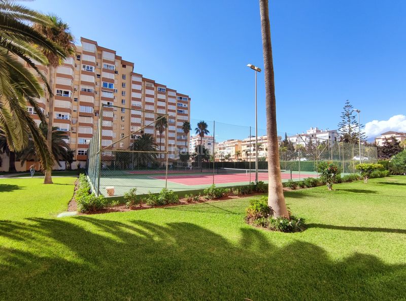 Foto f503894e-c821-4a52-b104-cc07967b0104. Apartament amb piscina a Trayamar Algarrobo