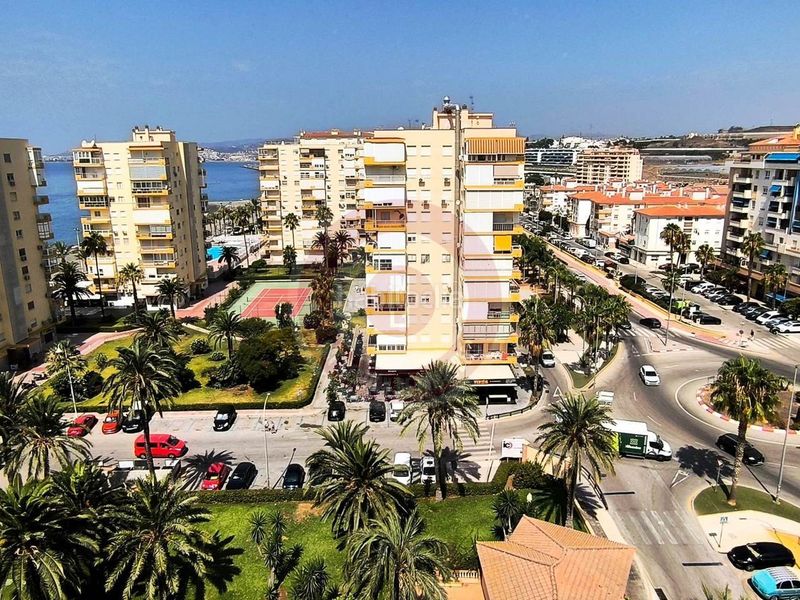 Foto f8dfef2e-d7b3-49f9-9b1f-7c816eb5df04. Apartament amb piscina a Trayamar Algarrobo