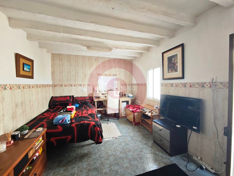 Foto 736acd46-3765-45ca-9c02-635c318bf994. Casa amb aparcament a Centro Histórico Vélez - Málaga