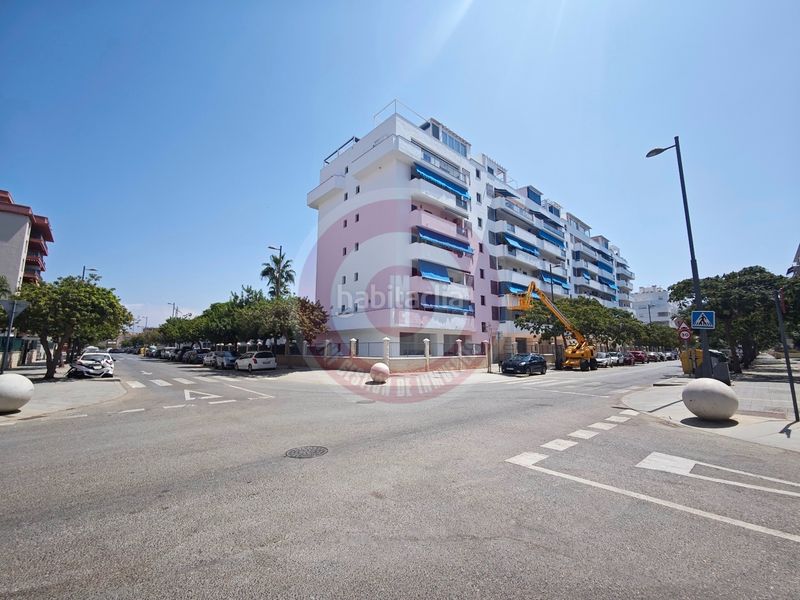 Foto 2b45c267-9226-48a0-b2fb-13a9bb323317. Apartament a calle mar cantabrico 16b a Poniente-Faro Torre del Mar