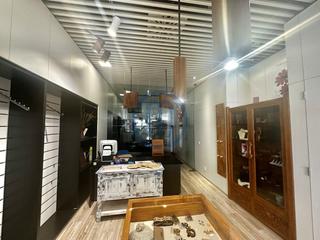 Lloguer Local Comercial  Paisos catalans. En vilanova del valles