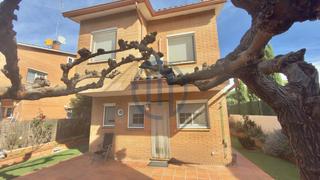 Chalet en Santa Eullia de Ronana. En santa eullia de ronana