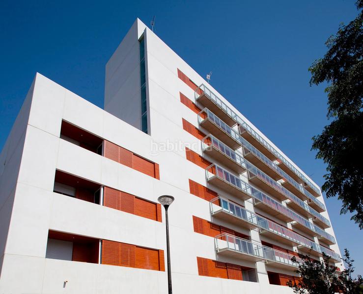 Foto 3e0052bb-db77-4c7e-92bb-fe31d7c222a2. Location appartement dans calle huestes 3 dans La Buhaira Sevilla