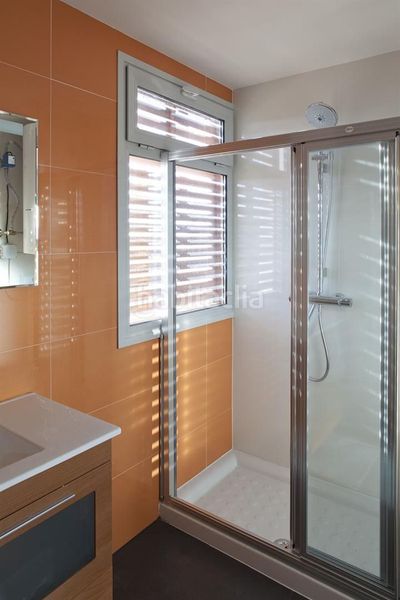 Foto 2ff5a525-1a54-42cb-b890-980f9040696a. Rent apartment in calle huestes 3 in La Buhaira Sevilla