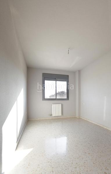 Foto c793ec31-b0a0-4b92-bc61-77528497c925. Alquiler piso  de 3 dormitorios en alquiler en barrio albayda en Granada