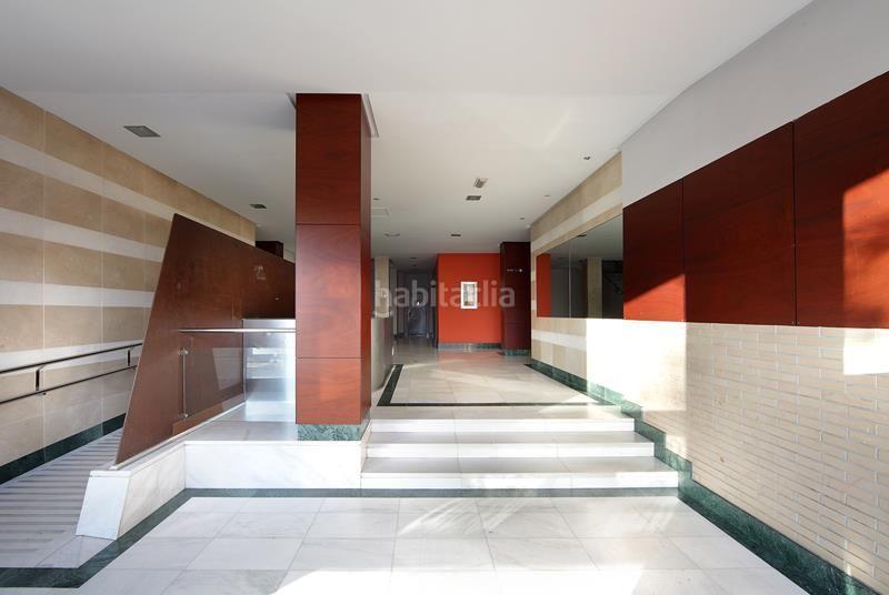 Foto e35feb3b-27b3-4ef1-ae13-9c375c2321a2. Alquiler piso  de 3 dormitorios en alquiler en barrio albayda en Granada