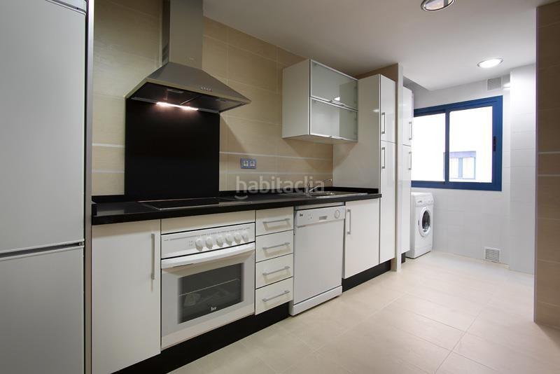 Foto be4b3da1-dfc4-4321-b6cf-72541e2eb6f1. Location appartement dans calle patrocinio de biedma 4 dans Jaén