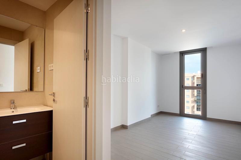 Foto df439a4d-8d75-47dd-95e3-7fefed0ef2b6. Rent flat in calle pacífico 11 in Paseo Marítimo Oeste - Pacífico Málaga