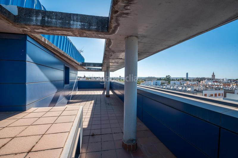 Foto 05f6b0bb-fe9d-4c40-b13e-6a516d346cde. Attique dans calle juan de mata carriazo 9 dans San Bernardo Sevilla