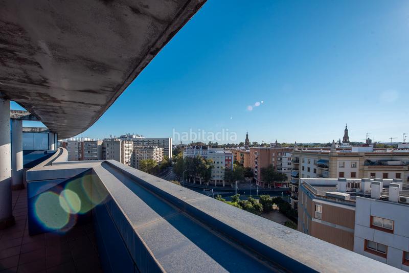 Foto 2c44054e-24c5-4cde-9107-7afd1ce636df. Attique dans calle juan de mata carriazo 9 dans San Bernardo Sevilla