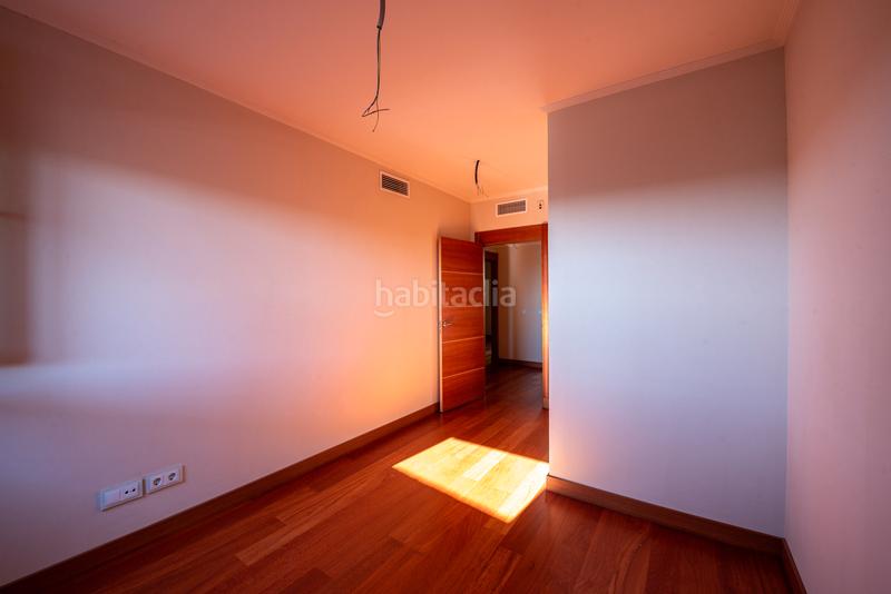 Foto b0c8d17b-7620-4ff8-9cb8-ffcfa18a6430. Attique dans calle juan de mata carriazo 9 dans San Bernardo Sevilla