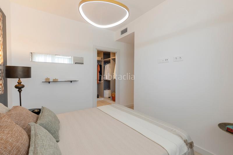 Foto b9bc4b11-12c7-4001-8806-129a44d50f86. Piso 118m<sup>2</sup> en avenida federico garcía lorca 38 venta de piso de 3 dormitorios en barrio albayda en Granada