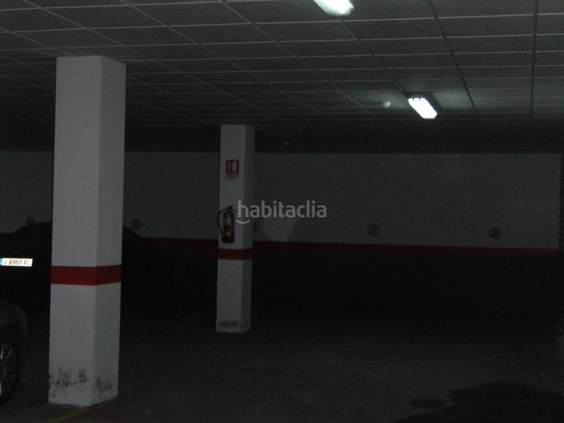 Foto eef788eb-bf4a-49fa-bd80-3e141968cf22. Posto auto in Baeza