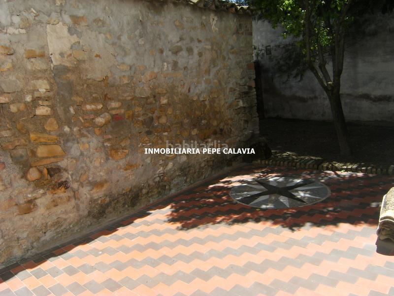 Foto 1c9bfefb-3609-4bbe-9ab2-4f914496c7d1. Casa con parcheggio in Baeza