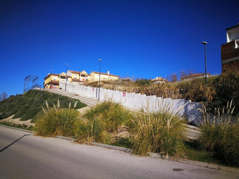 Foto ed92b32c-72c3-4cc5-80eb-f59eb09f16c5. Terreny residencial a Baeza