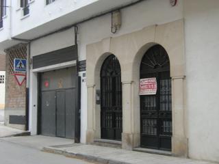 Car parking in Calle la Libertad 15
