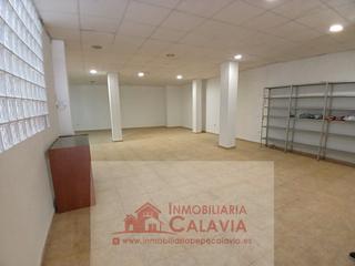 Lloguer Local Comercial a Baeza. Gran local disponible en el centro