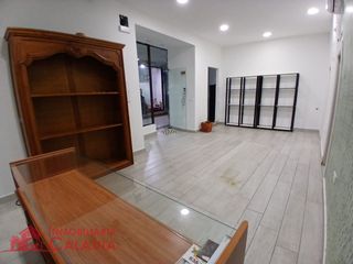 Locale commerciale in Baeza