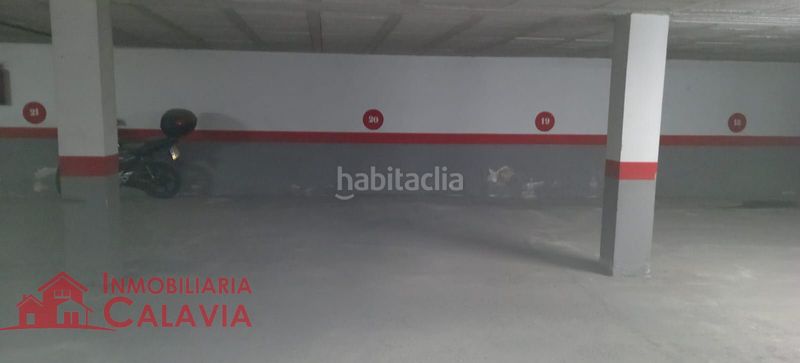 Foto b9e901a2-ad83-4416-9966-4f277c8df594. Affitto posto auto in Baeza