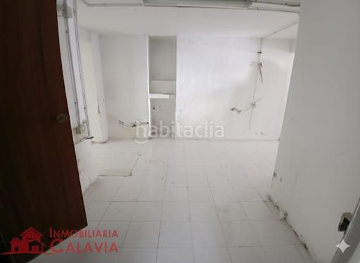 Foto c49f557c-d71a-4adf-8802-973a9e248a3d. Lloguer local comercial a Baeza