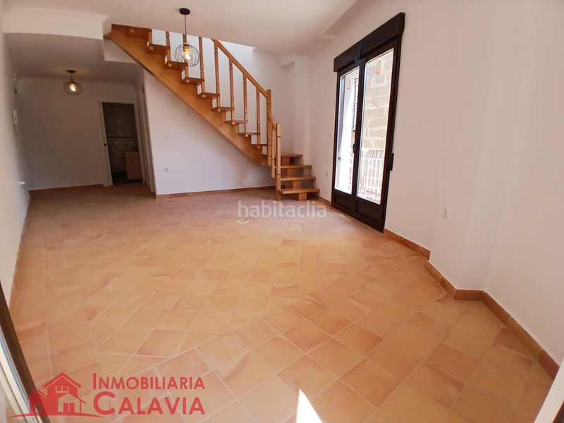Foto a551afb3-597a-4664-a8e4-45d52b0df6bc. Dúplex amb piscina a Baeza