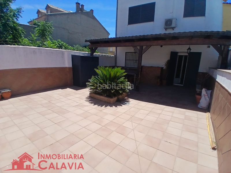Foto 7fb13d32-7040-4deb-b424-970b86425ae6. Casa amb xemeneia calefacció aparcament a Baeza