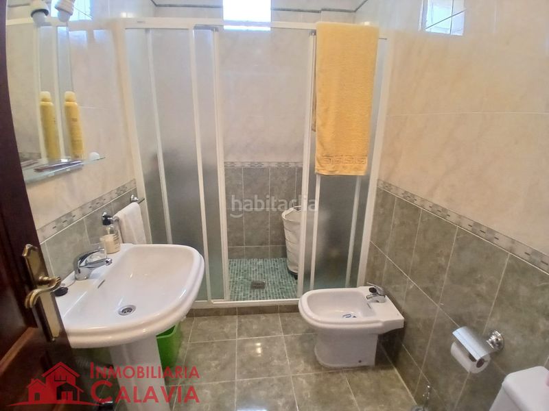 Foto d914fd95-0fb4-4640-8442-54223c4d2c75. Casa amb xemeneia calefacció aparcament a Baeza