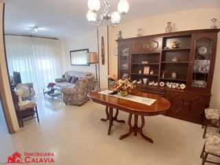 Appartement à Baeza. Precioso piso en la zona de tres fuentes