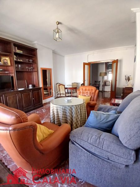 Foto a0738168-52f2-4886-843b-bfcc43d41102. Lloguer pis a plaza españa 5 a Baeza