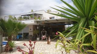 Chalet à Camí de cervera 133. Chalet con piscina privada en venta