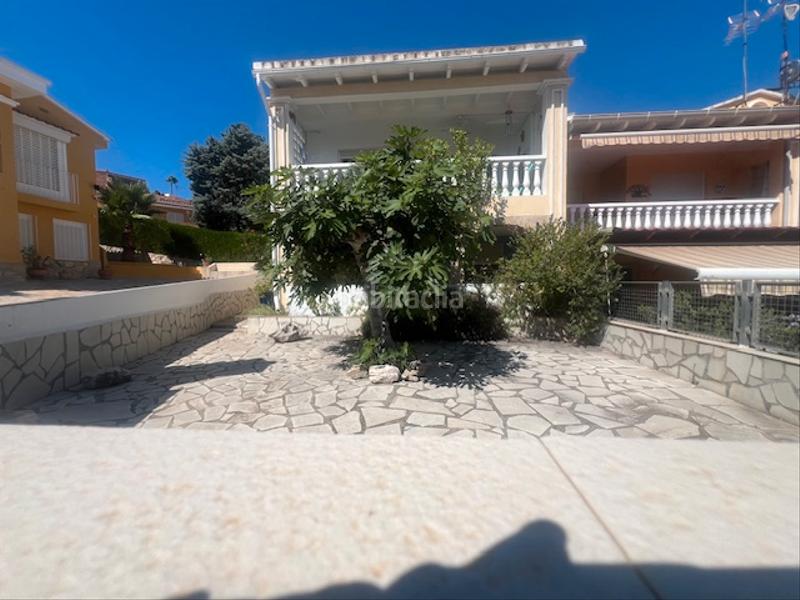 Foto cc61310f-8d9f-4792-bbe3-4818e53a28f7. Casa adosada en carretera de l estación 113 chalet adosado esquinero en Peñíscola