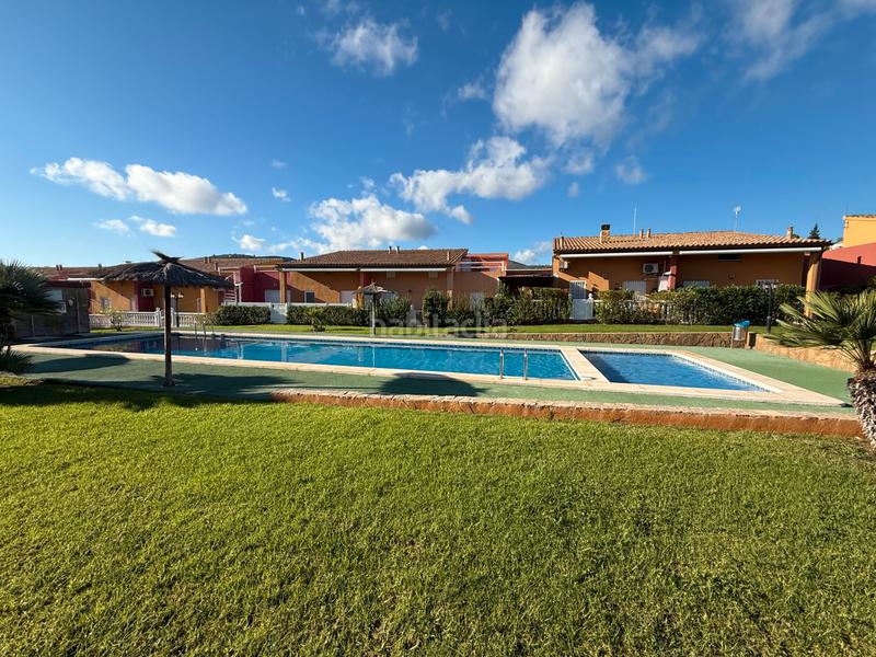 Foto 9929ed7e-7e6e-4c60-a019-7010da102db1. Reihenhaus in plaça poligono 14 108 in Las Atalayas-Urmi-Cerro Mar Peñíscola