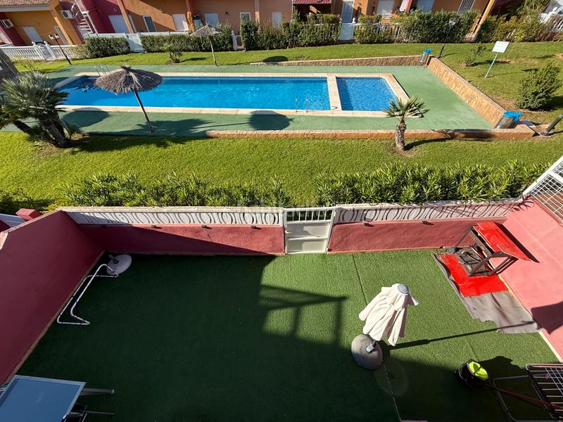 Foto c0ec47c9-40f4-47b3-b514-0447e26bb003. Reihenhaus in plaça poligono 14 108 in Las Atalayas-Urmi-Cerro Mar Peñíscola