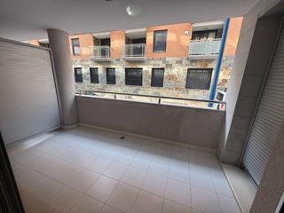 Location Appartement à Carrer de garbí 50. Piso céntrico en alquiler para todo el año