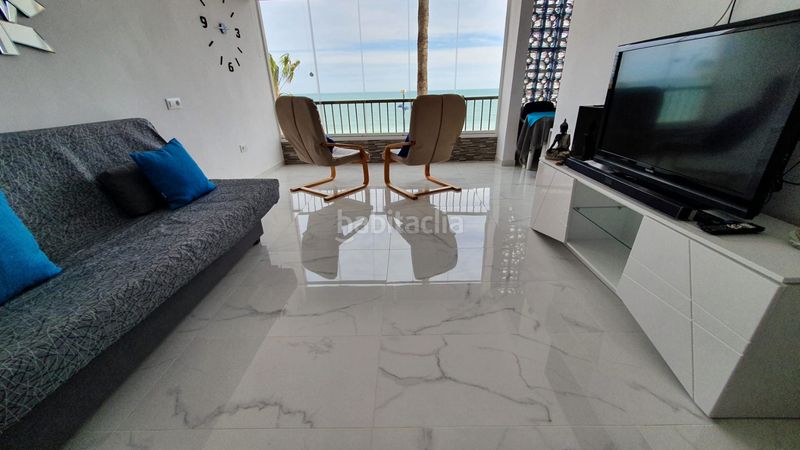 Foto 1898ab70-63b1-4fa2-bf8e-a5fc6221ba14. Apartament amb calefacció aparcament a Playa Norte Peñíscola