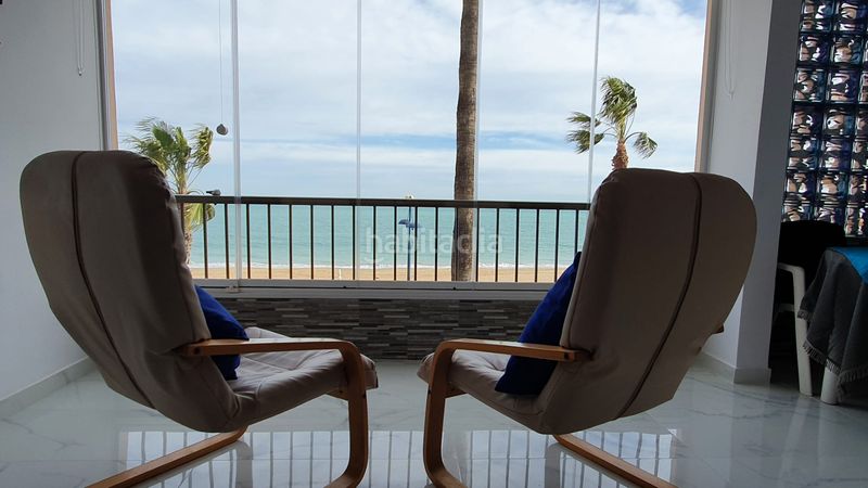 Foto dc46bdf7-1938-43a8-81ec-9bb8dfb0357b. Apartament amb calefacció aparcament a Playa Norte Peñíscola