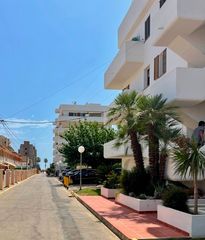 Apartment in Avinguda del papa luna 143