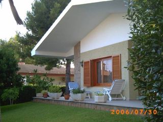 Xalet en Montorn�s-Las Palmas-El Refugio. Chalet en venta