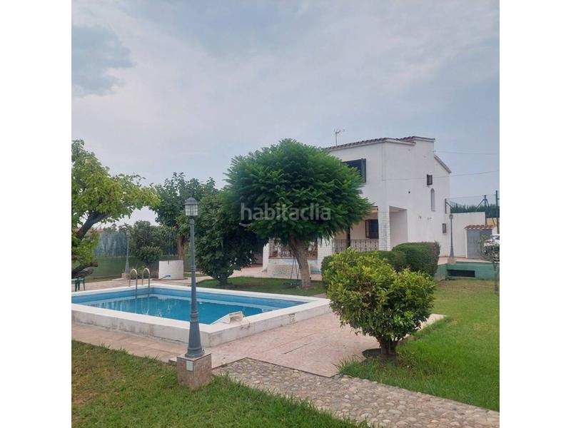 Foto f7c93bdb-f25d-44ff-80f7-69eaea67c9c1. Xalet a El Grao Castellón de la Plana