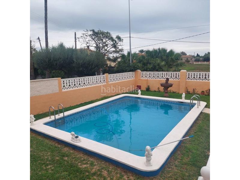 Foto 215b1cf5-2400-43b1-aeb4-e93de30a72d9. Chalet avec parking piscine dans El Grao Castellón de la Plana