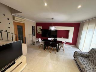 Casa adossada a Playa-Ben Afeli. Venta de adosado en la playa de almazora