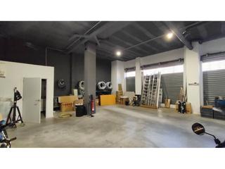 Local commercial à Ensanche - Parque del Oeste. Se alquila local comercial en castelló de la plana