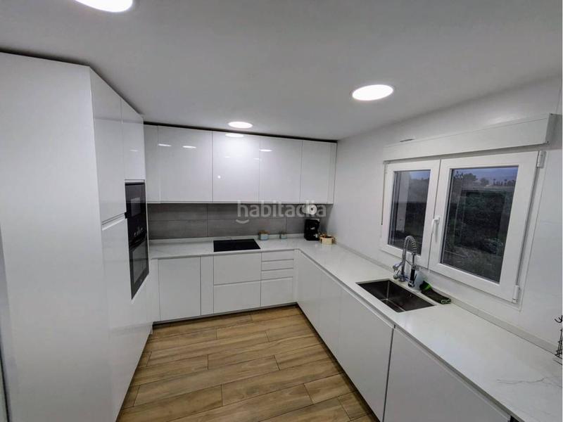 Foto faf5f89e-e1d6-4250-bcc8-f3bfb1da14ab. Chalet avec parking piscine dans Estación - Universidad Castellón de la Plana