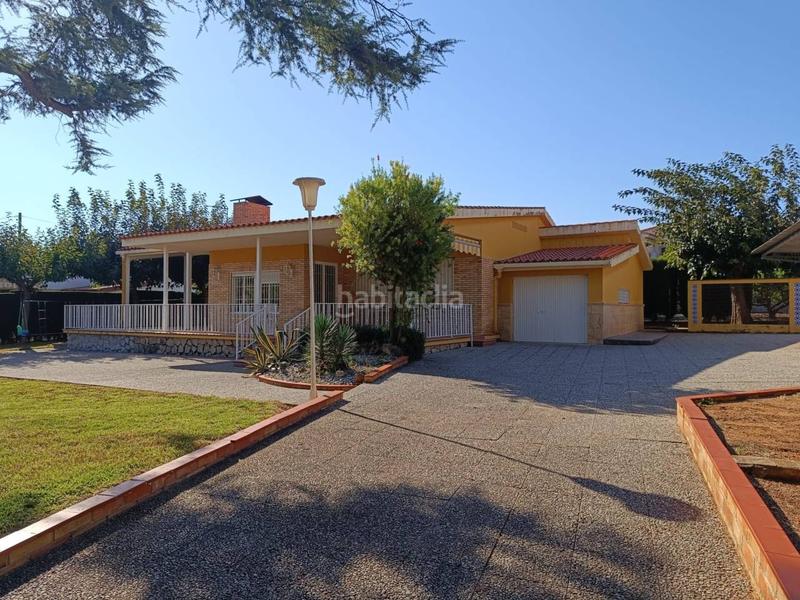 Foto a6cb6d42-e9db-4a82-a486-2f5406a225cc. Rent chalet with parking in Madrigal Villarreal / Vila - real