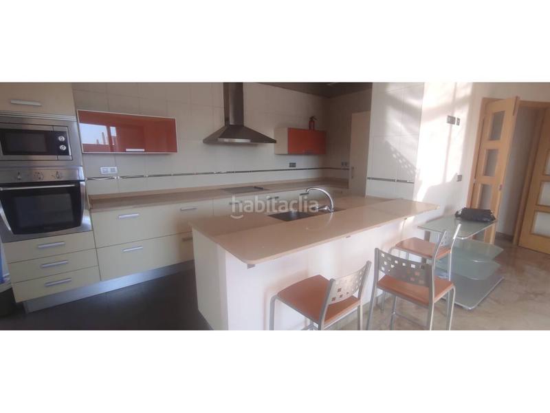 Foto cfd927da-6a16-4c7b-85bc-423a0cd6a3a3. Àtic amb aparcament a Centro Almazora / Almassora